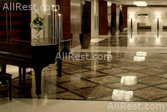 Grosvenor House West Marina Beach 23
